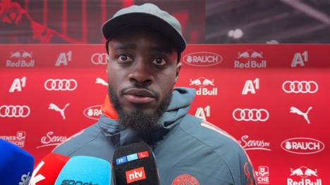 Die Zukunft von Dayot Upamecano ist weiterhin ungewiss. Nach dem Testspiel der Bayern in Salzburg hielt sich der Franzose ebenfalls sehr bedeckt.