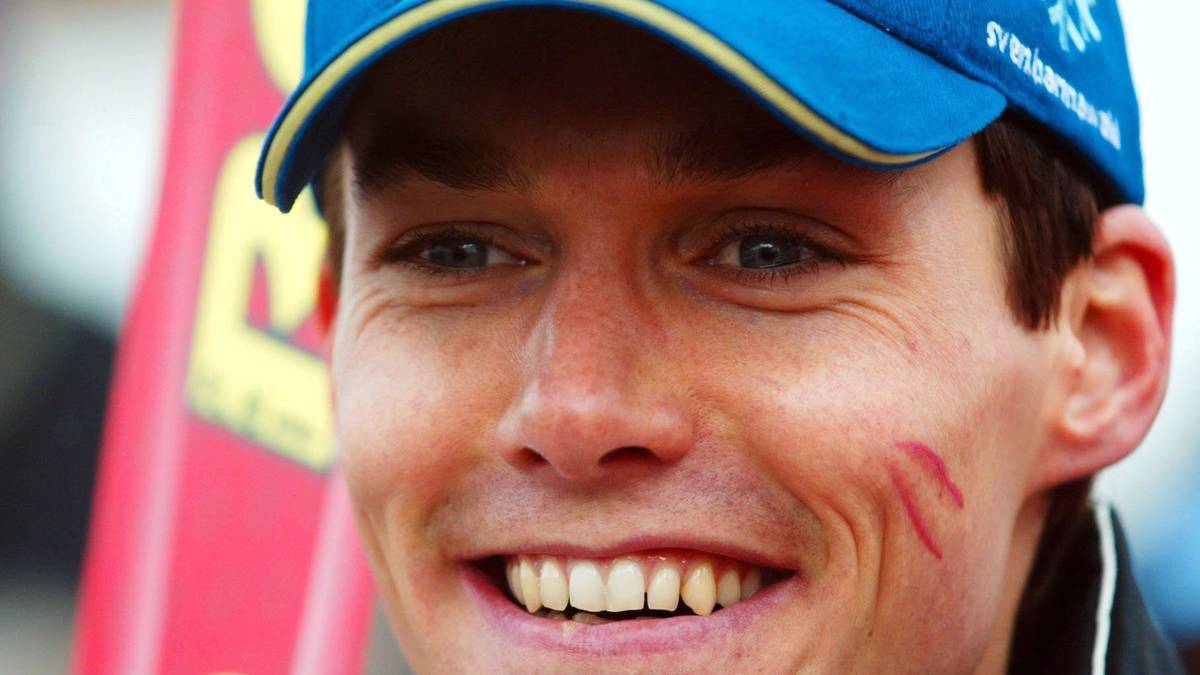 PLATZ 12 - SVEN HANNAWALD: Zwar bei weitem nicht so erfolgreich wie Weißflog - doch zwei Wochen im Winter 2001/02 machten Hannawald zur Legende. Als erster Skispriger überhaupt gewann er die Vierschanzentournee mit Siegen in allen vier Wettbewerben. Bei Olympia in Nagano reichte es zumindest im Team für eine Goldmedaille