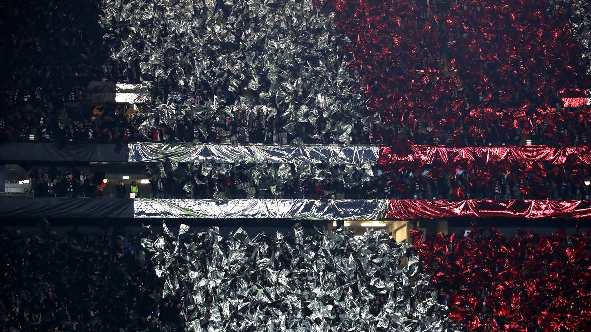 Das gesamte Stadion erleuchtete zudem in den Vereinsfarben schwarz-weiß-rot. Ein gebührender Empfang für eine weitere glorreiche Europapokalnacht in Frankfurt