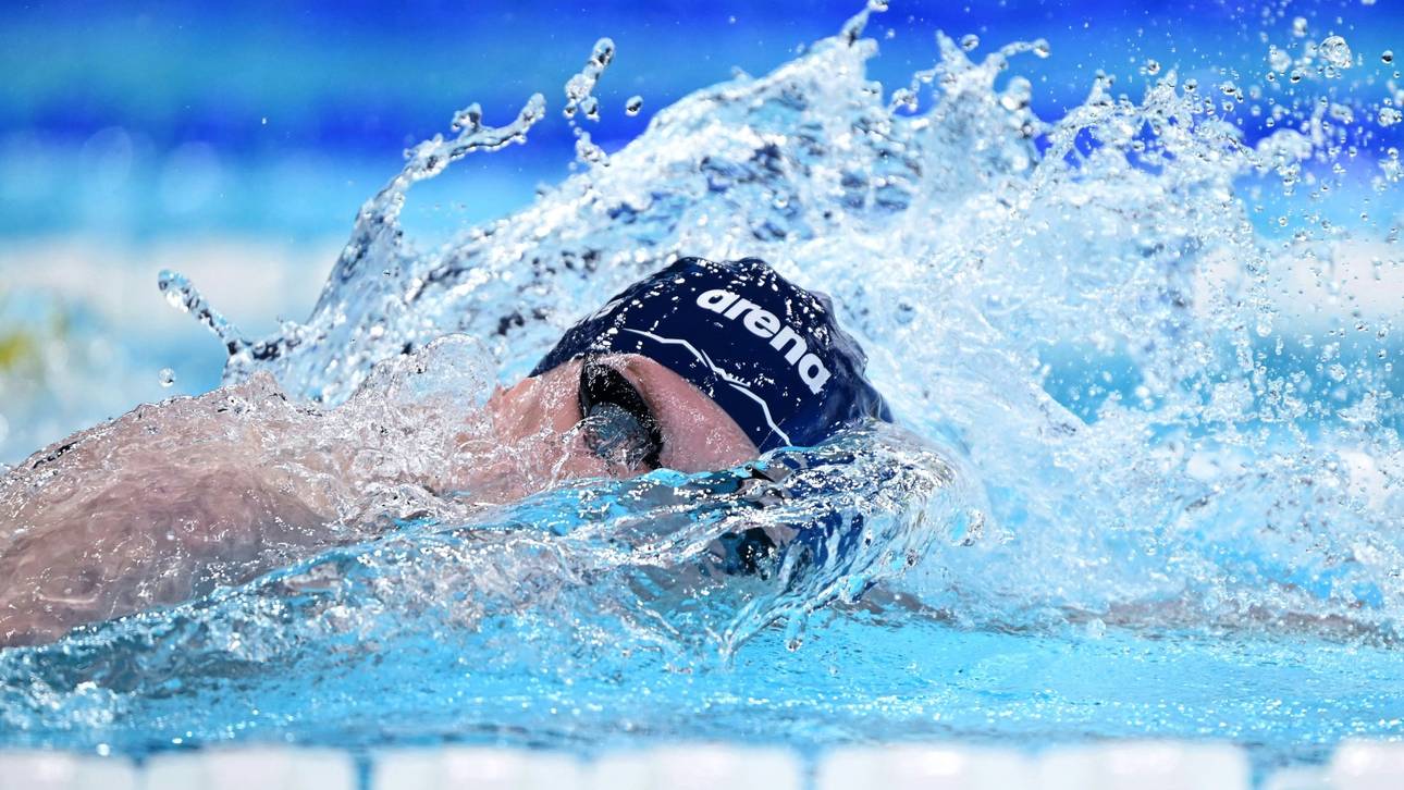 Gold-Hoffnung schwimmt ins Finale