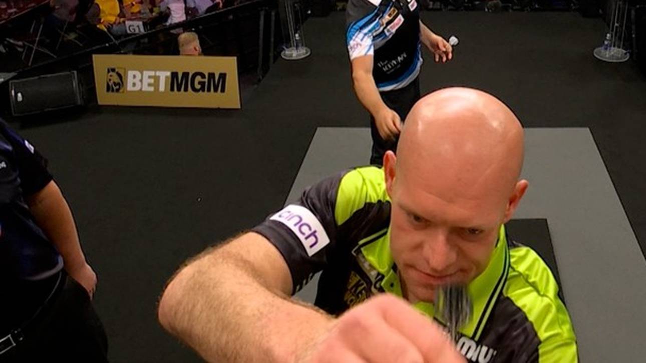 „Was ist das denn?!“ Kurioser Moment um van Gerwen