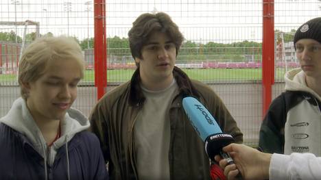 Trotz der vorzeitigen Meisterschaft, offenbarte der FC Bayern vor allem eine Schwäche: die Defensive. Bei den Anhängern des Rekordmeisters gibt es klare Vorstellungen, wie man das Problem angehen sollte.