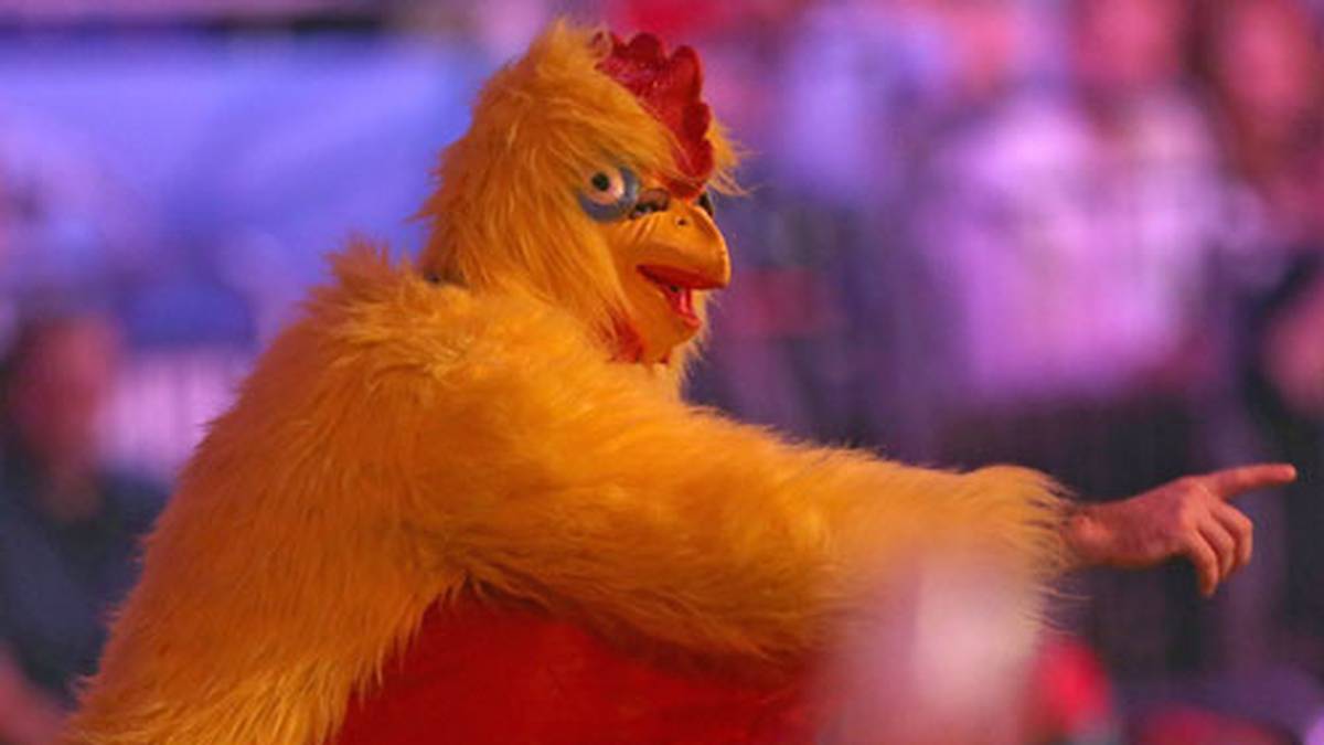 Karneval kann einpacken, erneut übertrumpfen sich die Zuschauer gegenseitig in der Kreativität ihrer Outfits