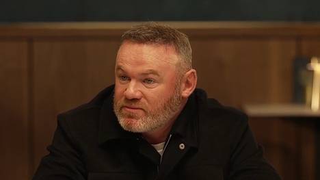 Wayne Rooney adelt Harry Kane im Podcast "Stick to Football" als den größten englischen Nationalspieler der Geschichte. Der Ex-Stürmer zieht dabei sogar einen Vergleich zur Entwicklung von Cristiano Ronaldo.