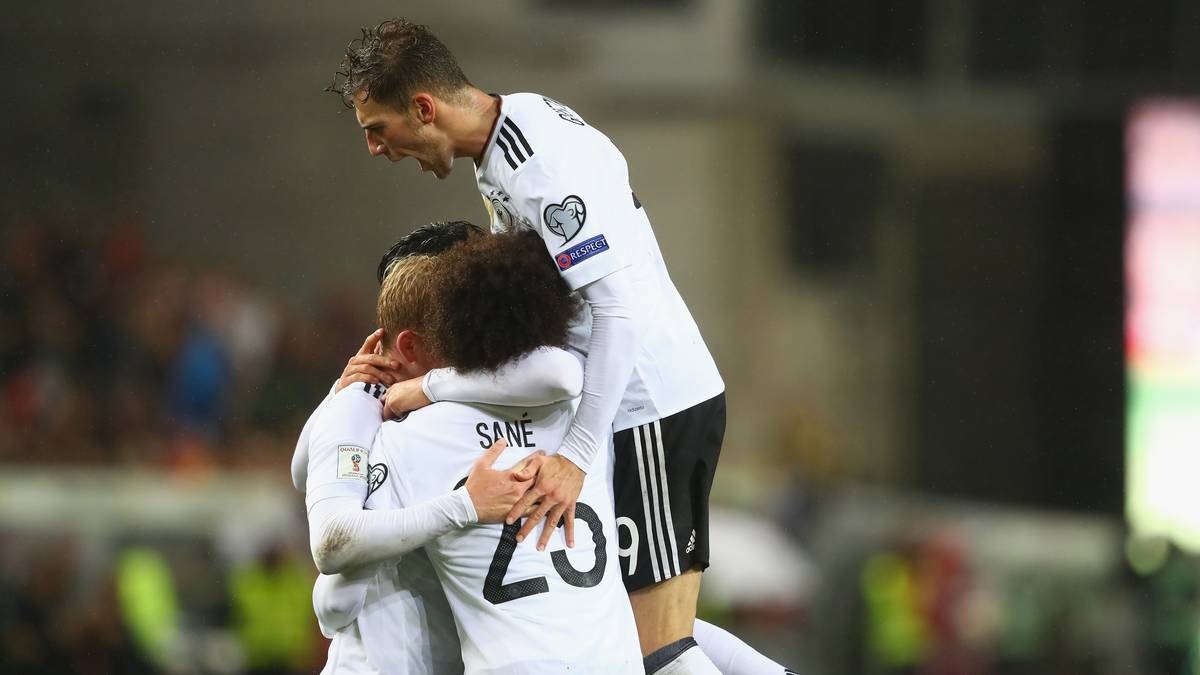 ITALIEN  - GAZZETTA DELLO SPORT: "Deutschland wie eine Walze. Die Weltmeister von Joachim Löw ehren die WM-Qualifikation bis zum Schluss und gewinnen zehn von zehn Spiele"