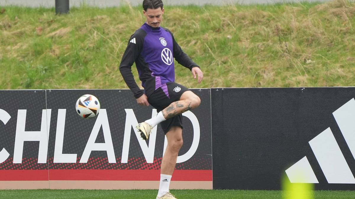 ROBIN KOCH  (Eintracht Frankfurt/27 Jahre/8 Länderspiele)