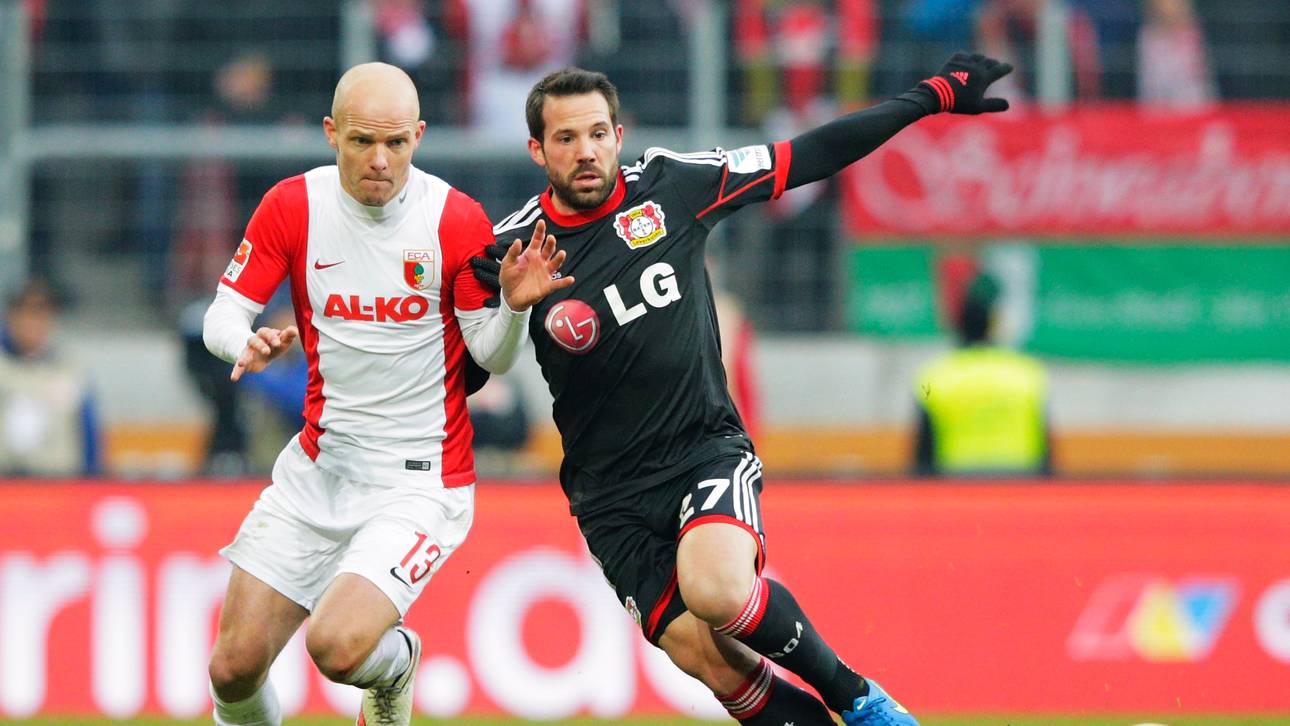 FC Augsburg v Bayer 04 Leverkusen  Gonzalo Castro