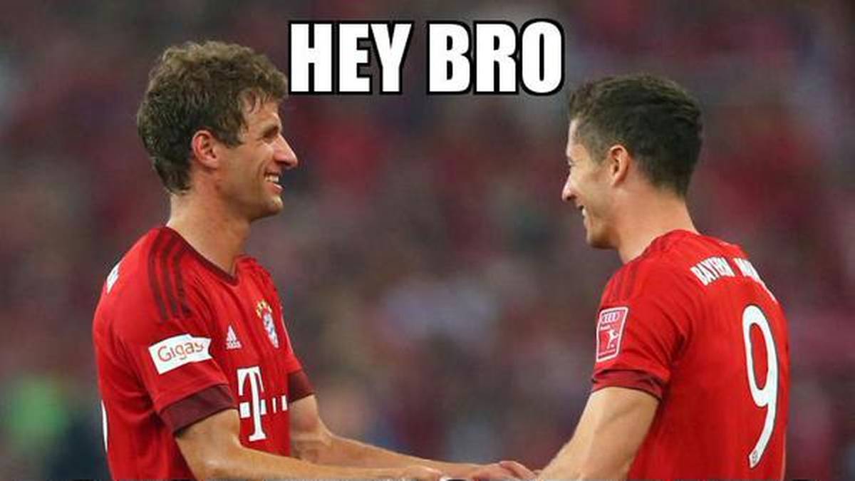 Nicht nur Thomas Müller fragt sich, ob Lewandowski überhaupt noch Zeit zum Feiern hat bei dieser Torflut