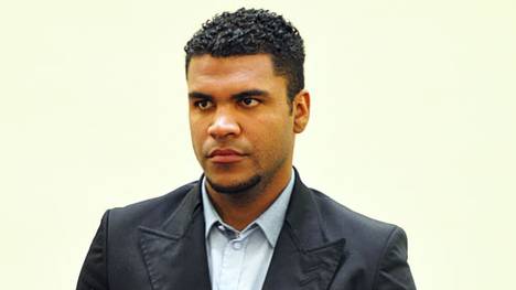 Breno, Brasilien, 25, Fußball, im Juli 2012 verurteilt zu drei Jahren/neun Monaten Haft wegen schwerer Brandstiftung