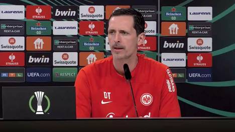 Frankfurts Sasa Kalajdzic fällt mit einem Kreuzbandriss für den Rest der Saison aus. Trainer Dino Toppmöller findet den Ausfall als besonders bitter, hebt aber die Alternativen im Sturm hervor.