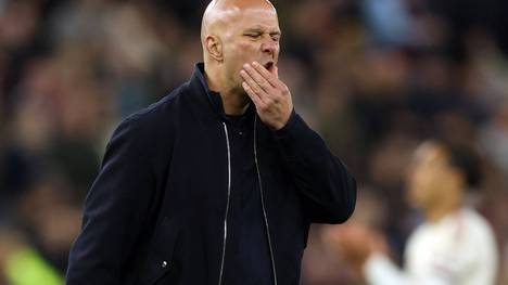 Der FC Liverpool hat sich mit sofortiger Wirkung von Trainer Arne Slot getrennt. Das gaben die Reds am Samstag bekannt. 