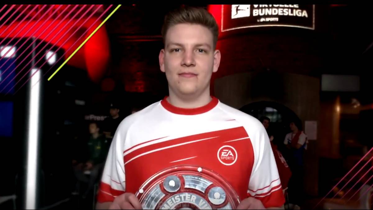 Plart 24 - Lukas "Sakul" Vonderheide (Xbox/1360 Punkte): Streamt aktiv und befindet sich zusammen mit Proownez im FOKUS CLAN. Als einer von acht deutschen Spielern zockte er in FIFA 18 beim FeWC mit