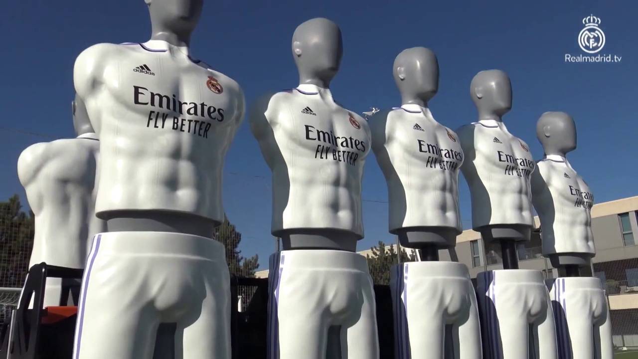 Luka Modric und Toni Kroos testen im Real-Training hydraulische Freistoßmauer