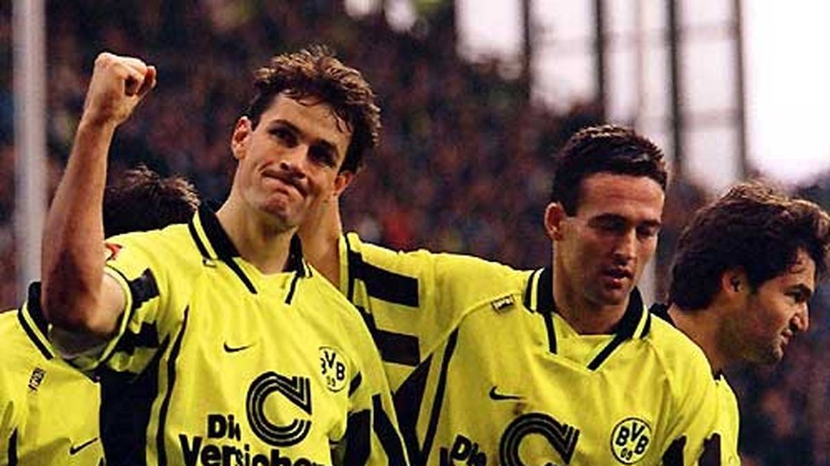 In Dortmund beginnt Herrlich gut, trifft in der Hinrunde 95/96 siebenmal. Doch dann folgt eine Verletzungsserie, die ihm dauerhaft den Stammplatz beim BVB kostet