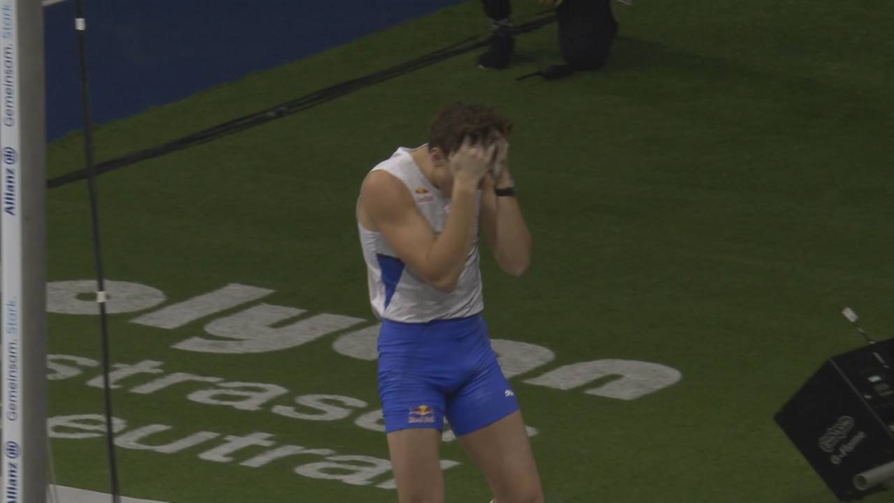 Stabhochsprung-Superstar feiert Sieg