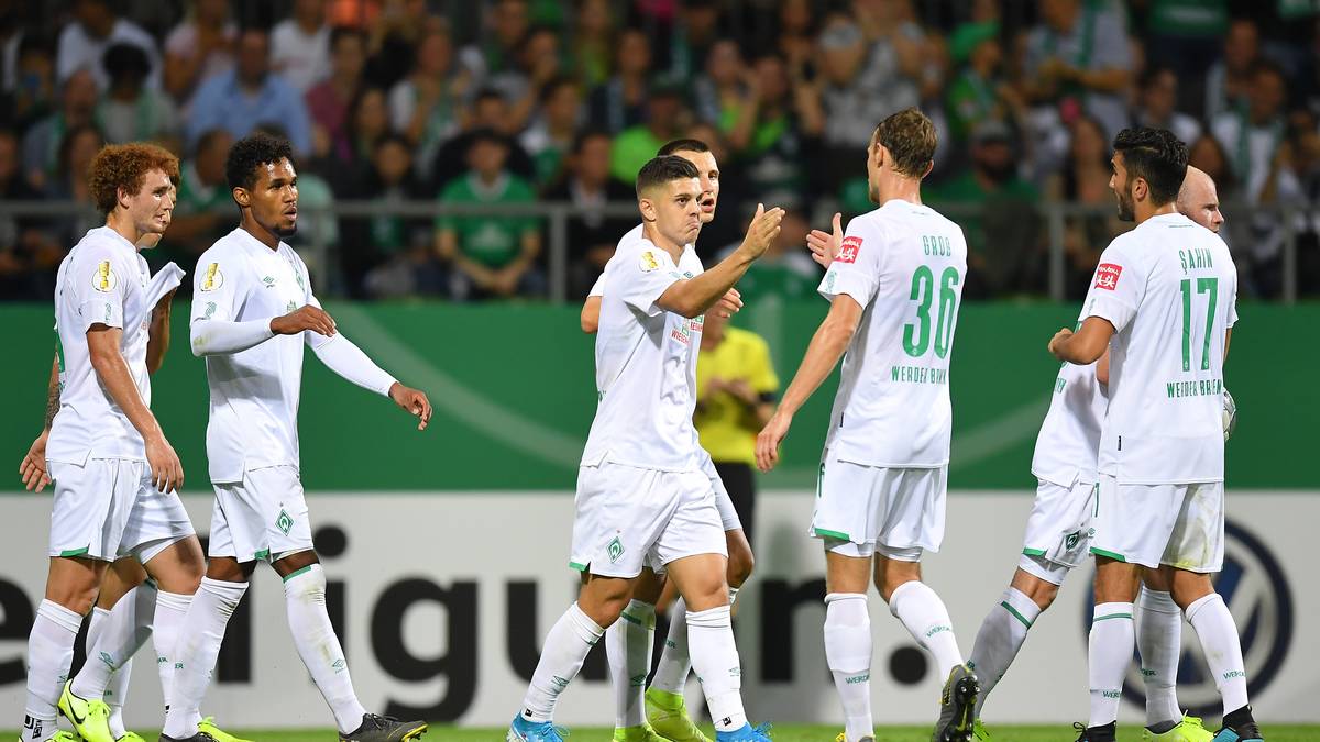 Platz 7 - WERDER BREMEN: In der vergangenen Saison knapp an Europa gescheitert, soll dieses Ziel in der neuen Saison erreicht werden. Niclas Füllkrug kam von Absteiger Hannover 96 für sechseinhalb Millionen Euro, die Abwehr wird per Leihe vom BVB durch Ömer Toprak verstärkt