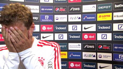 Beim Bundesliga-Auftaktspiel der Bayern gegen Frankfurt gab es eine knifflige Szene zwischen Thomas Müller und Serge Gnabry. Müller erklärt was genau passiert war und fordert zu Kommentaren im Netz auf.
