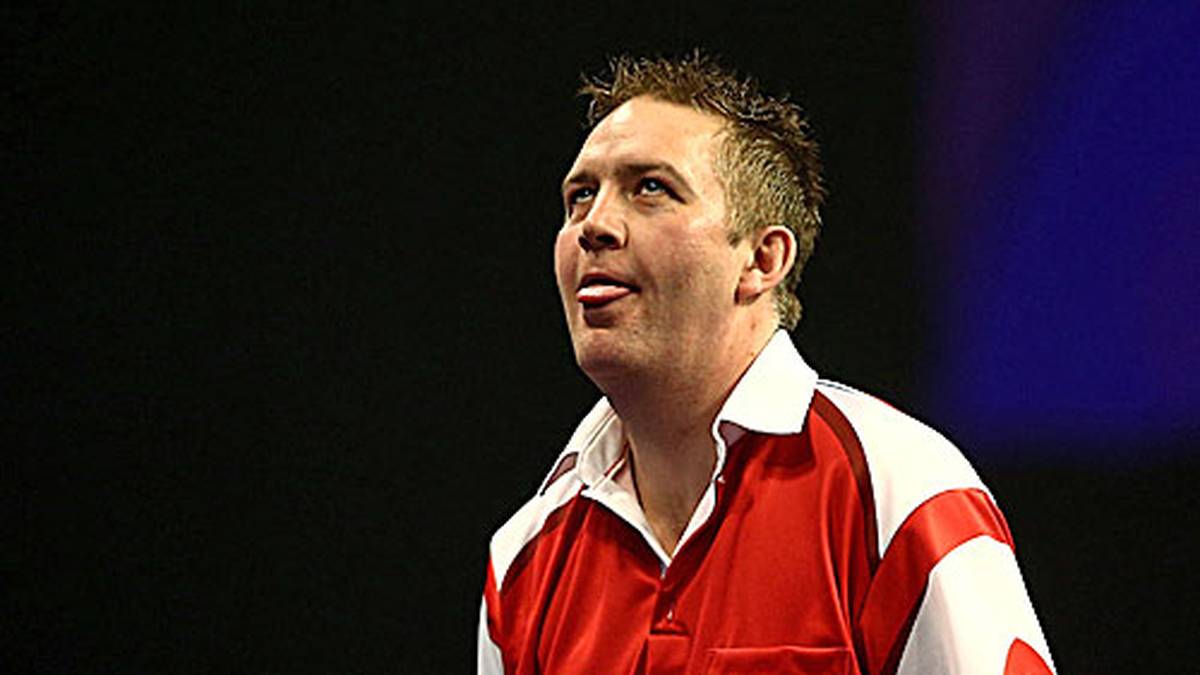 Dave Richardson streckt die Zunge raus. Er führte schon mit 2:1 gegen den Favoriten, aber jubeln darf ein anderer ...