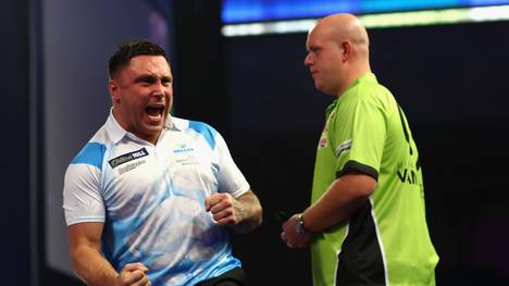 LONDON, ENGLAND - DECEMBER 27:  Gerwyn Price of Wales celebrates winning a leg during his third round match against Michael van Gerwen of the Netherlands on day eleven of the 2018 William Hill PDC World Darts Championships at Alexandra Palace on December 27, 2017 in London, England.  (Photo by Naomi Baker/Getty Images)