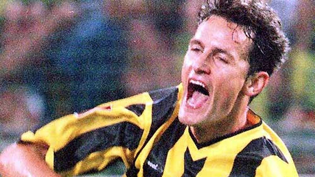 Zu Beginn der Saison 2000/2001 befindet sich Herrlich erneut in Topform, trifft achtmal in den ersten zehn Spielen - ehe er plötzlich von unerklärlichen Sehstörungen geplagt wird