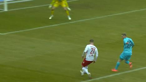 Die Highlights der Partie SSV Jahn Regensburg - FC Viktoria Köln aus der 3. Liga im Video.