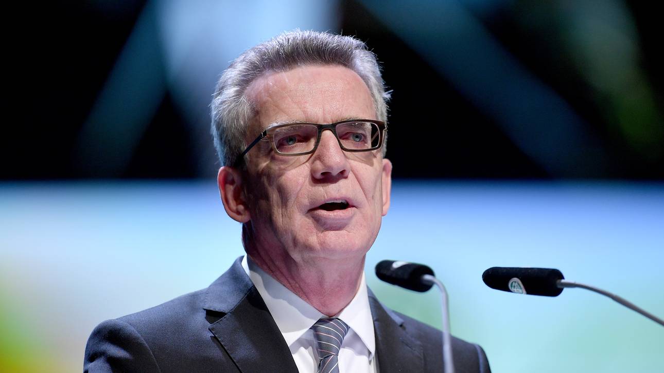 WM: De Maiziere fordert Aufklärung