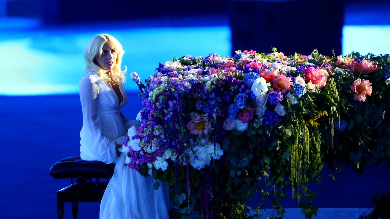 Viel Prunk und Lady Gaga in Baku