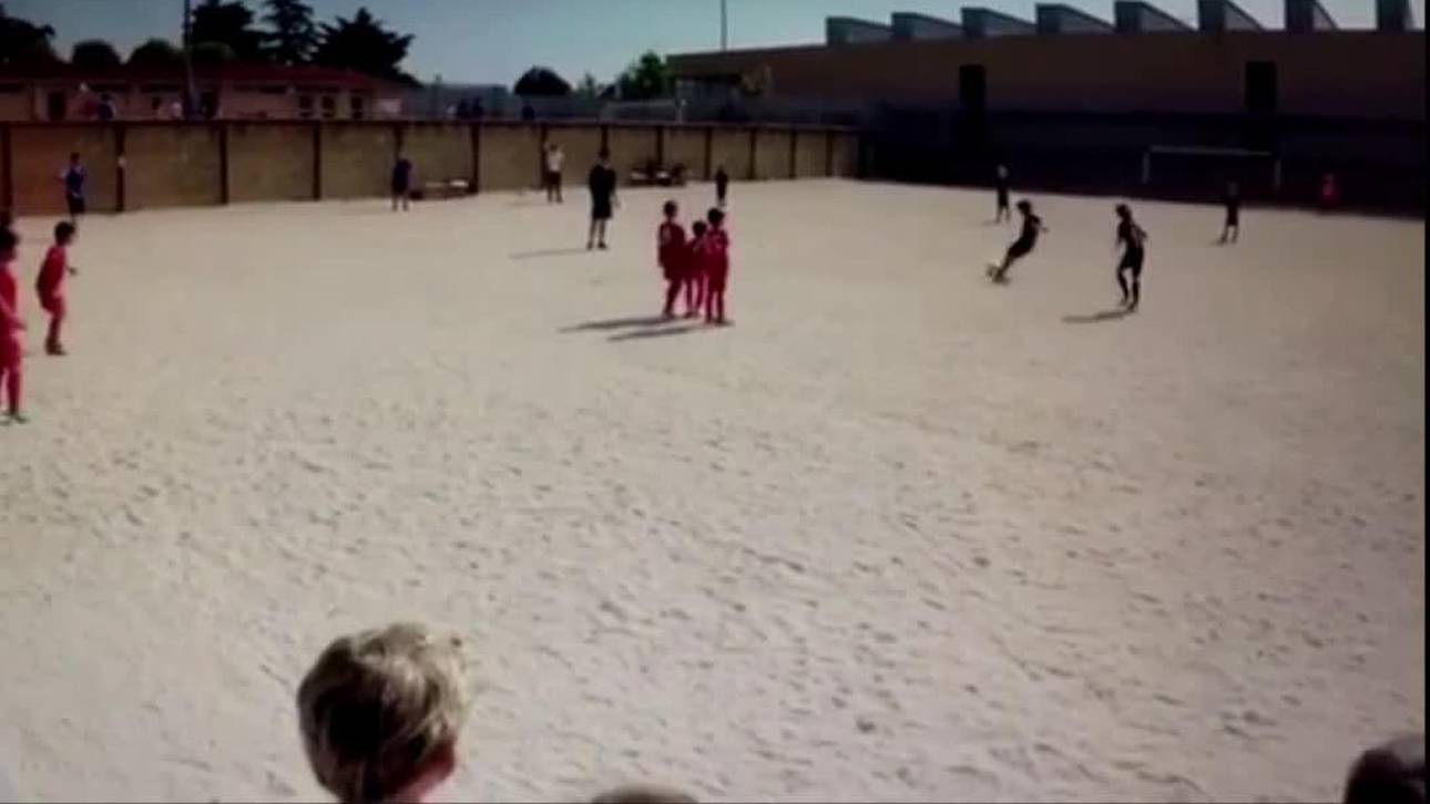 Ronaldos Sohn nagelt Freistoß rein