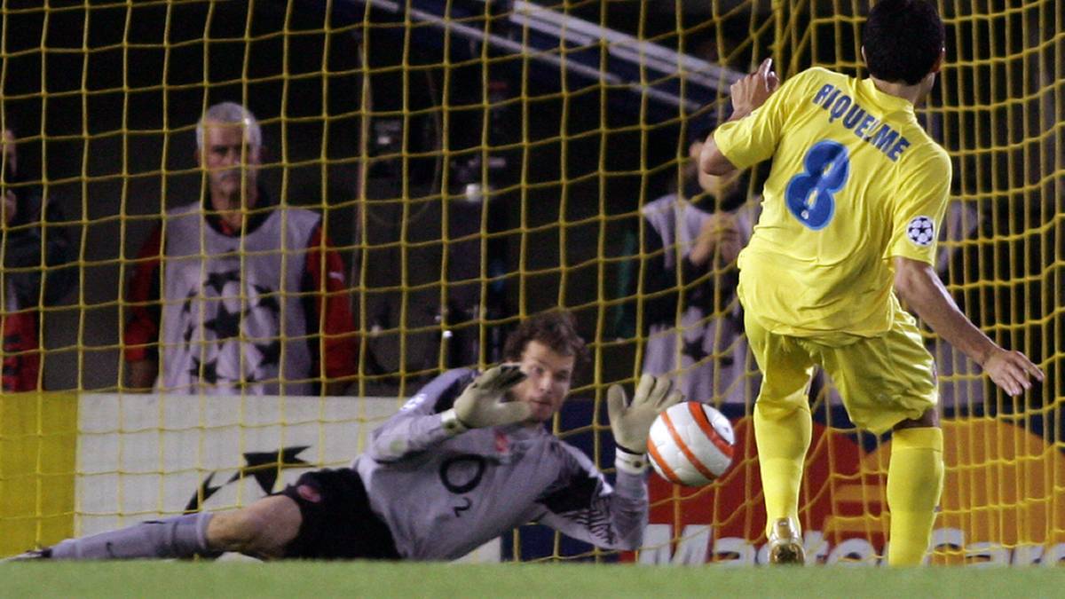 ...und scheitert im Elfmeterschießen gegen den FC Arsenal ausgerechnet am deutschen Keeper Jens Lehmann