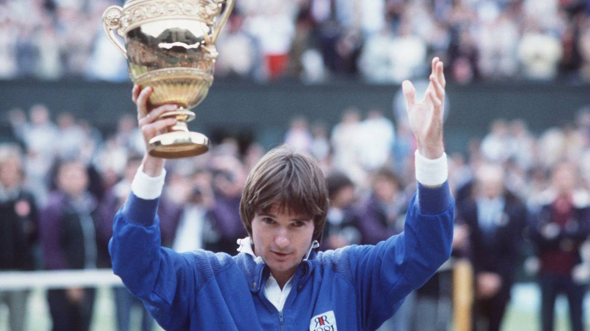 Der US-Amerikaner Jimmy Connors dominiert das Tennis in den 70ern und den frühen 80ern. Im Einzel feiert er acht Grand-Slam-Titel, im Doppel zwei.