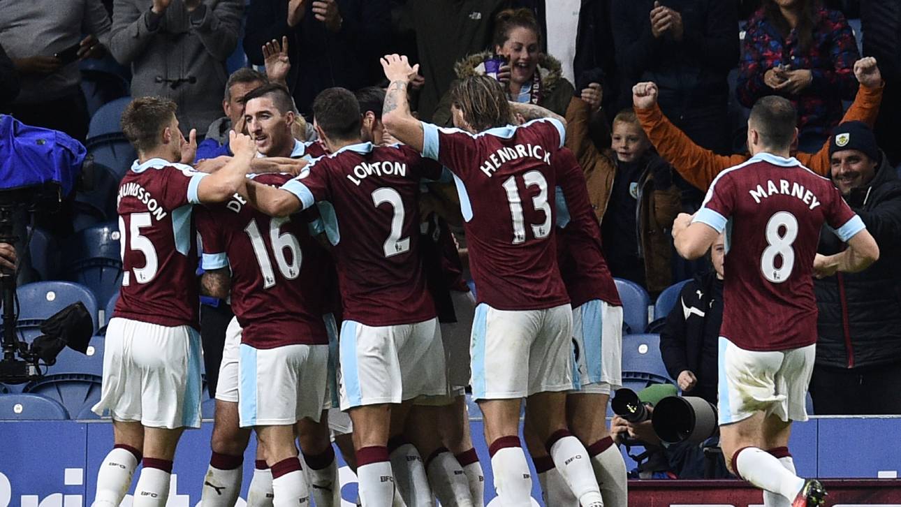 Burnley macht‘s mit Köpfchen
