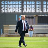 Die spanische Justiz lässt die Anklage gegen Vereinspräsident Joan Laporta vom FC Barcelona im Rahmen des Schiedsrichter-Skandals wegen Verjährung fallen.