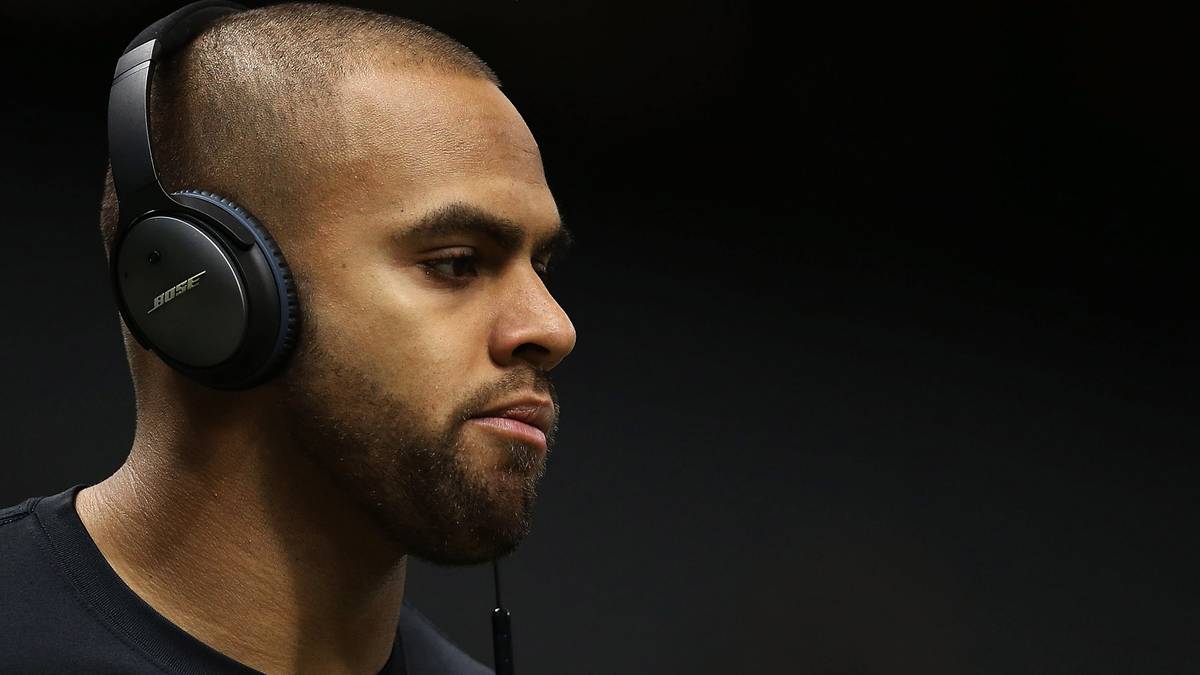 Kasim Edebali verlässt die Bengals nach nur einem Jahr und schließt sich den Eagles an. Philadelphia reagiert damit auf die Verletzung von Defensivmann Joe Ostman. Allerdings kann sich der Defensive End keinen Platz im finalen Roster sichern. Die Oakland Raiders schalgen zu und verpflichten ihn für die Saison 2019/20. Edebali kassiert künftig 805.000 Dollar pro Jahr, mehr erhielt er in seiner NFL-Karriere noch nie. 2017 bekam er bei den Denver Broncos immerhin 788.000 Dollar