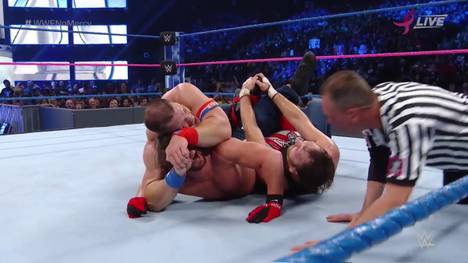 Das WWE-Match zwischen AJ Styles (l.), John Cena (M.) und Dean Ambrose WWE No Mercy 2016