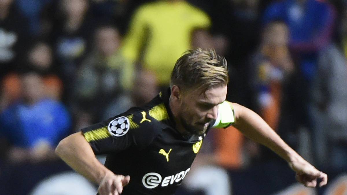 MARCEL SCHMELZER (bis 73.): Feierte sein Comeback nach überstandener Bänderverletzung im Sprunggelenk. Sehr bemüht im Spiel nach vorne, aber auch mit einigen Ungenauigkeiten im Passspiel. Ließ sich beim Gegentor von der APOEL-Defensive abkochen  - SPORT1-Note: 4,5