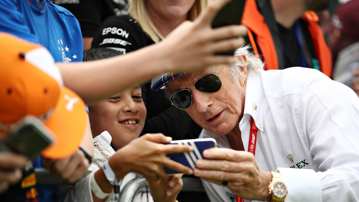 Bei dem Heimrennen ist natürlich auch der dreimalige Weltmeister Jackie Stewart zu Gast