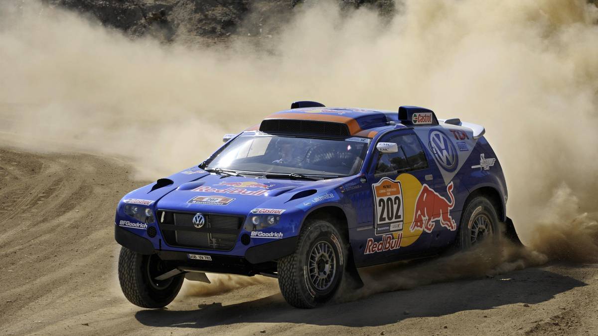 Dieter Depping gewann von 1992 bis 1994 die Deutsche Rallye-Meisterschaft und startete anschließend gelegentlich bei WRC-Läufen. Im Ford Escort feierte er in den Jahren 1994, 1996 und 1997 drei Siege bei der Rallye Deutschland. Nachdem er bei der Rallye Dakar mit Timo Gottschalk Tuareg-Erfahrungen sammelte, widmete er sich der Entwicklung von Rallye-Boliden. 2011 arbeitete er an der Entwicklung des VW Polo R WRC mit