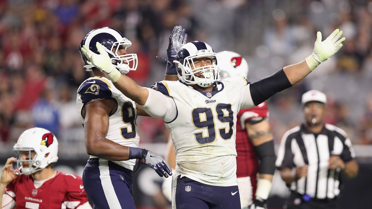 PLATZ 3 - AARON DONALD (Right End, Los Angeles Rams): Overall Rating 99