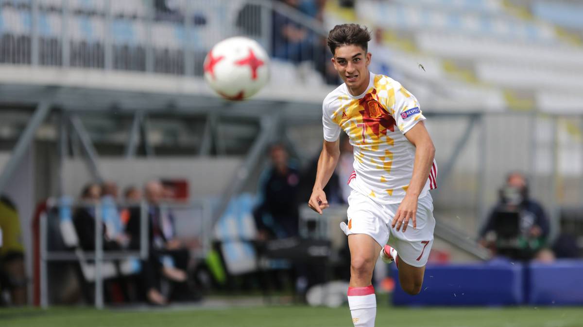 FERRAN TORRES (ESP, 17 - FC Valencia): Der Flügelspieler gilt in Spanien als riesen Talent. Durch seinen Einsatz im Dezember gegen Eibar wurde der U17 Nationalspieler zum ersten Spieler des 2000er Jahrgangs in La Liga