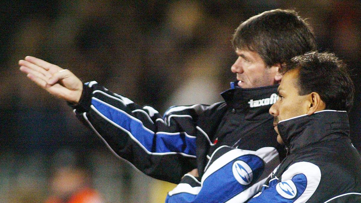 JOS LUHUKAY war 1995/96 Spieler unter Trainer Friedhelm Funkel (zwei Bundesliga-Spiele), später holte der ihn als Co-Trainer nach Köln. Zuvor auch zwischen 2000 und 2002 Uerdinger Chefcoach - Luhukays erste Trainerstation in Deutschland