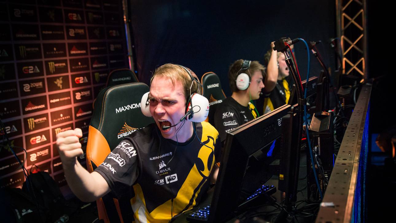 SK und Dignitas unter den besten Vier