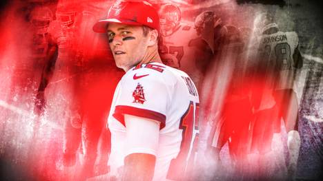 Tom Brady tritt von seinem Rücktritt aus der NFL zurück. Der Quaterback kehrt damit zu den Tampa Bay Buccaneers zurück. Deutsche NFL-Fans können Brady dann im Sommer in München spielen sehen. 