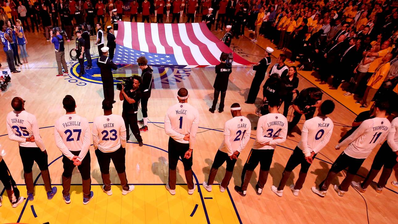 NBA fordert: Spieler müssen stehen