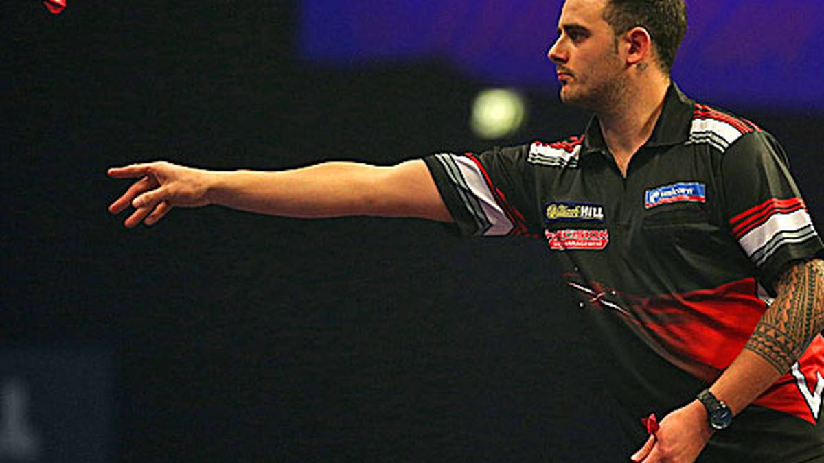 Doch Gegner Joe Cullen hält gut mit...