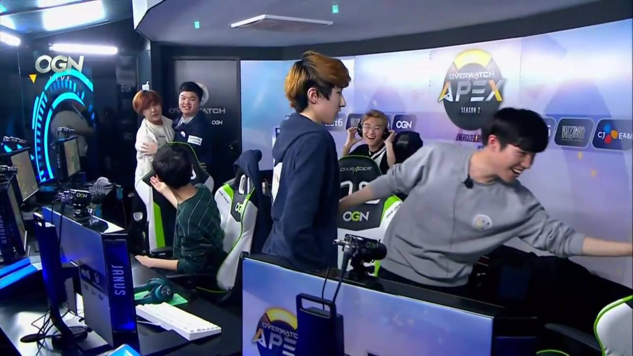 Meta Athena dominiert