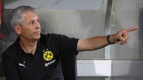 Greuther Fuerth v Borussia Dortmund - DFB Cup