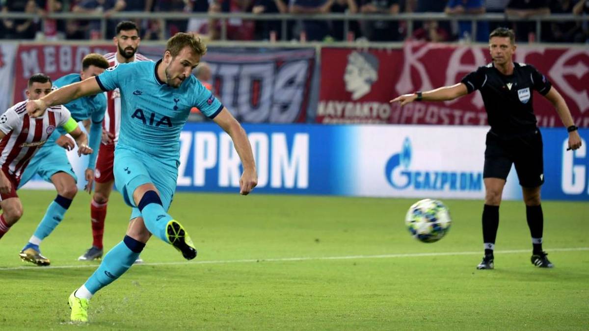 HARRY KANE vs. ROBERT LEWANDOWSKI: Mit Kane und Lewandowski treffen die zwei vielleicht besten Mittelstürmer der Welt aufeinander. Kane hat auch in dieser Saison schon sechs Treffer in acht Spielen erzielt, obwohl das Spiel der Spurs längst nicht so offensiv ausgerichtet ist wie beispielsweise das von Manchester City oder auch dem FC Bayern