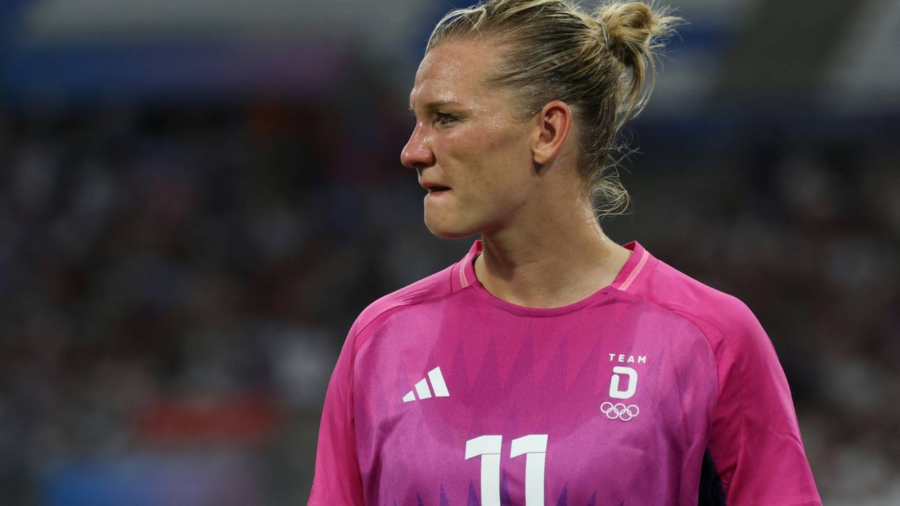 Popp beklagt Hype um ihre Person