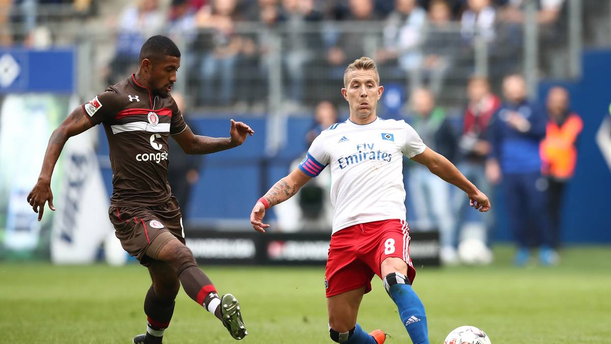 RECHTSVERTEIDIGER: Auf der Gegenseite kamen mit JEREMY DUDZIAK (23) und JAN GYAMERAH (24) gleich zwei Neue – und zwar zum Nulltarif von St. Pauli und Bochum. Routinier GOTOKU SAKAI (28) wurde ebenfalls ein Wechsel nahegelegt, um die klammen Kassen zu füllen