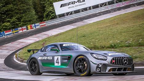 Ab durch's Karussell: Der Mercedes-AMG GT4 debütiert auf der Nordschleife